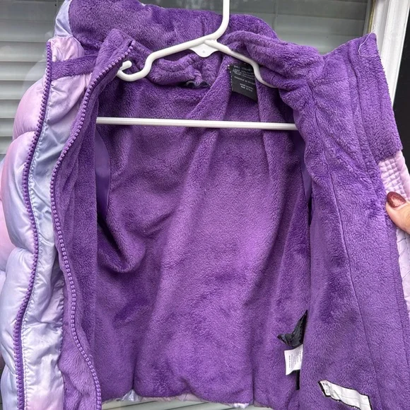 Snozu Girl’s Zippered Puffer Coat (Size: 2T)(missing faux fur around hood)(EUC) - Picture 10 of 10